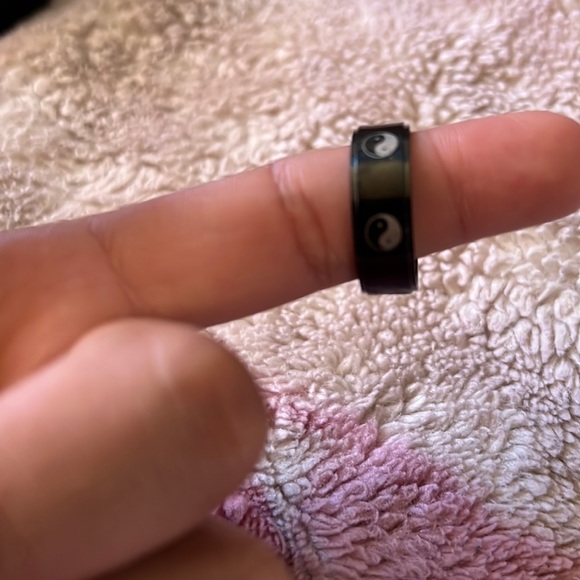 a ring - Picture 1 of 2